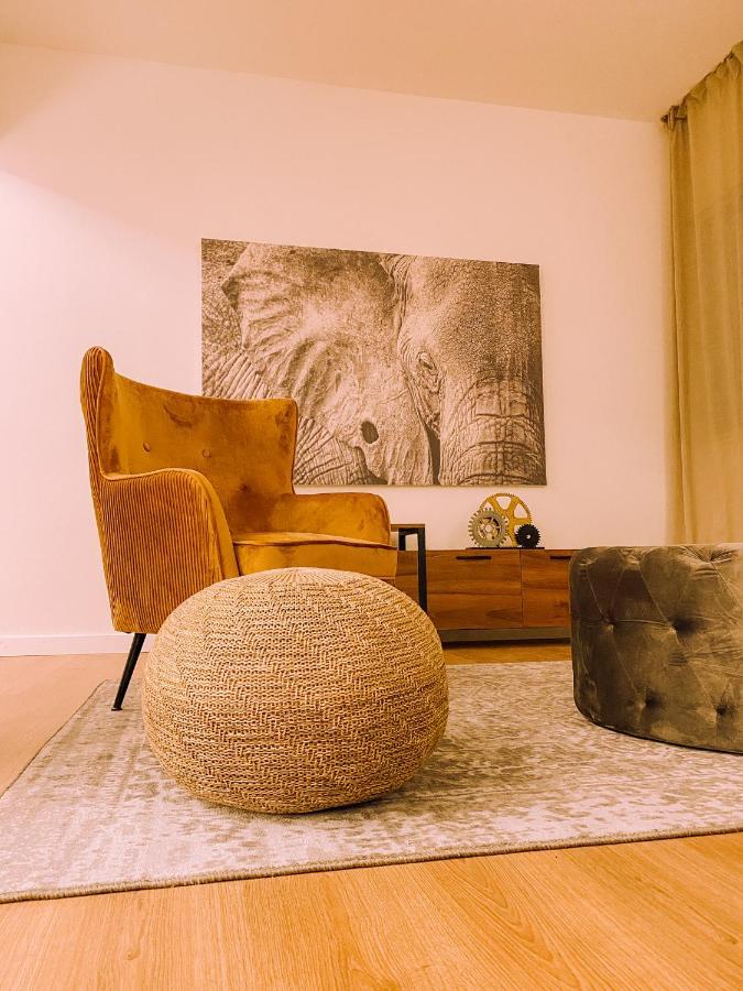 Newly Renovated Super-chic Daire